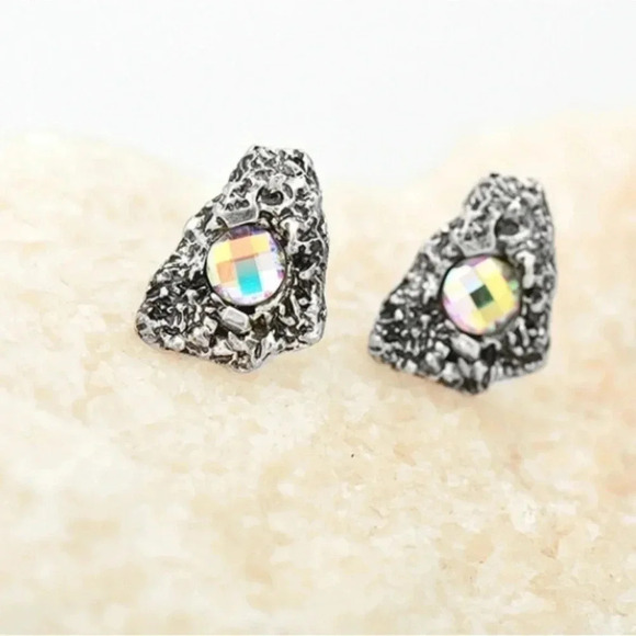 Crystal Stud Earrings Silver Iridescent - Picture 3 of 12